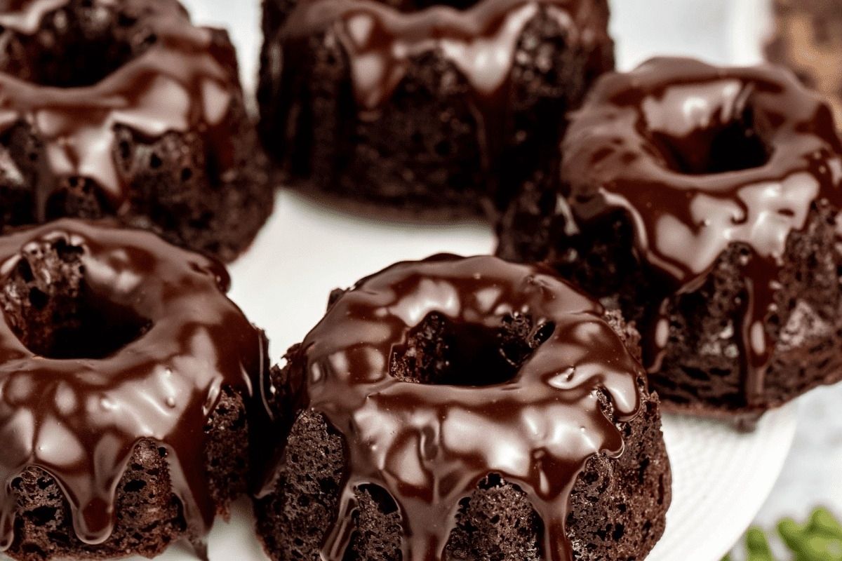 The Best Mini Chocolate Bundt Cake Recipe