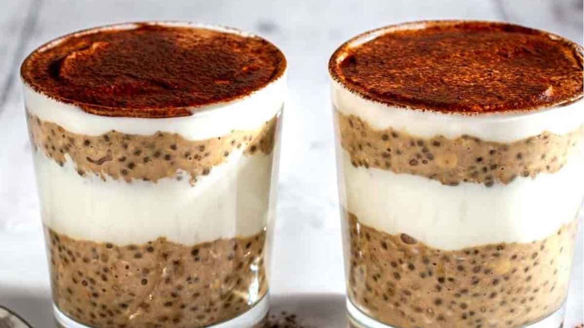 Tiramisu Overnight Oats. 
