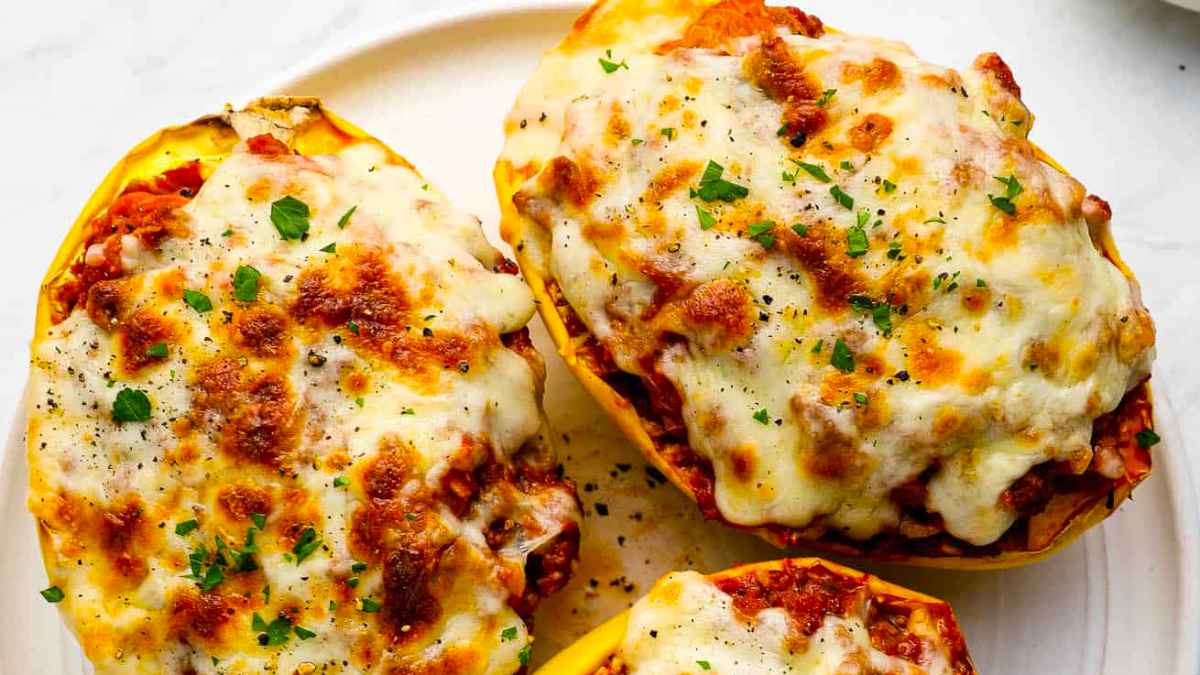 Spaghetti Squash Lasagna Boats.