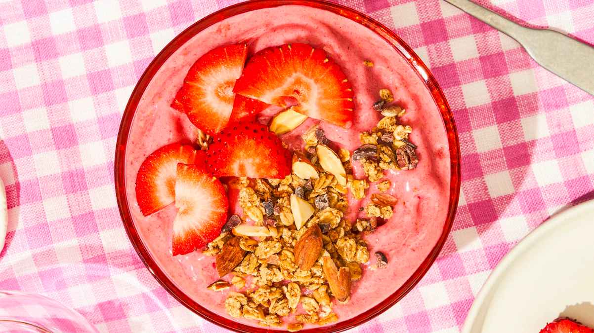 Strawberry Smoothie Bowl.