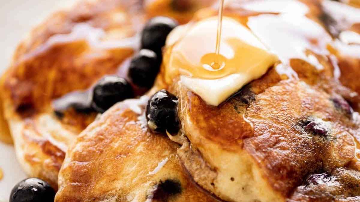 Super Fluffy Blueberry Pancakes.