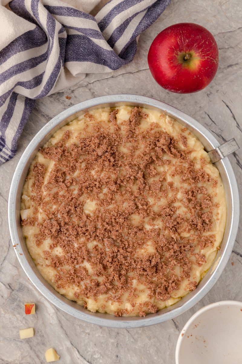 Apple cake ingredients.