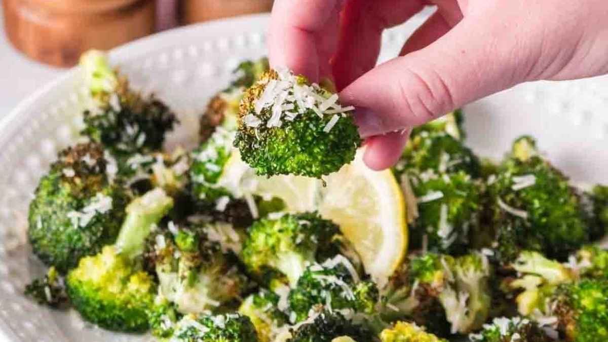 Air Fryer Broccoli.
