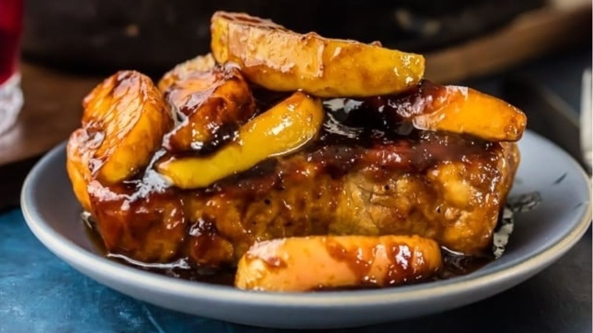 Apple Butter Pork Chops (One Pan Skillet Pork Chops With Apples) Recipe.