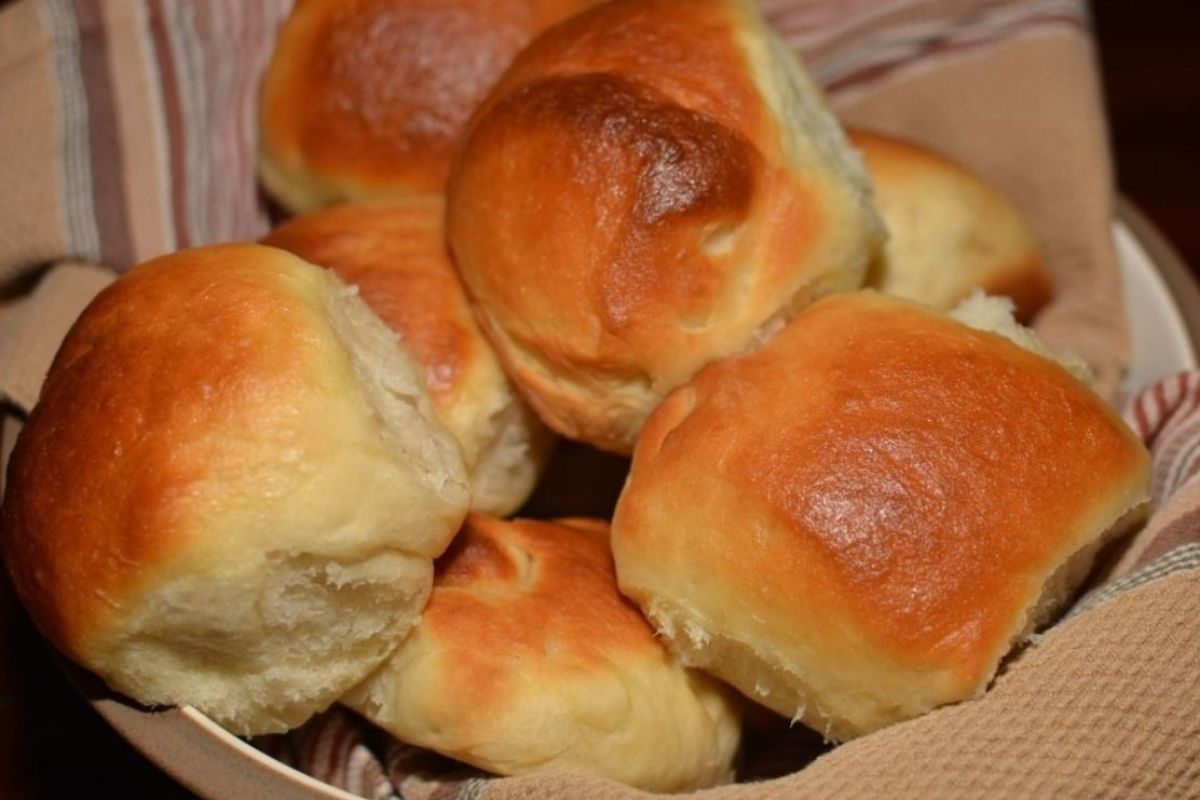 Buttery Bread Machine Rolls