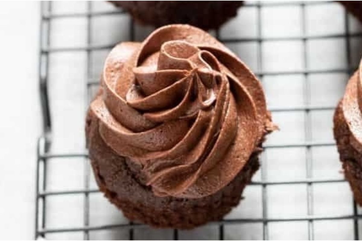 Chocolate Almond Flour Cupcakes