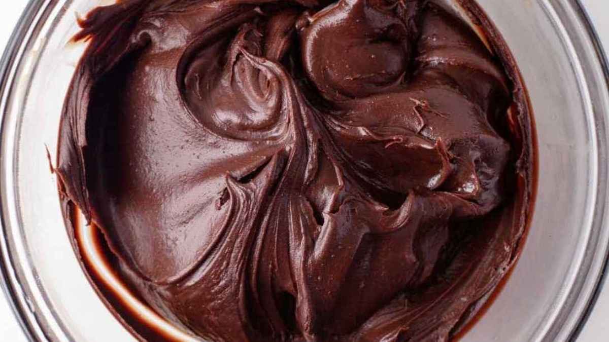Easy Chocolate Ganache.