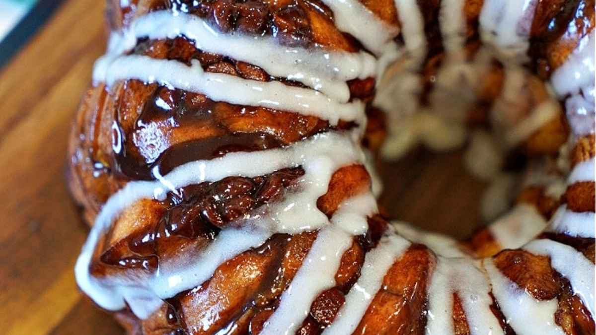 Rhodes Monkey Bread With Cinnamon Rolls.