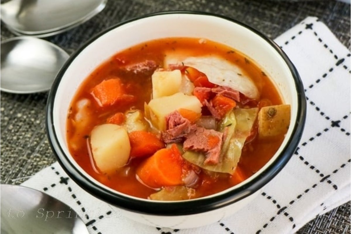 Corned Beef And Cabbage Soup