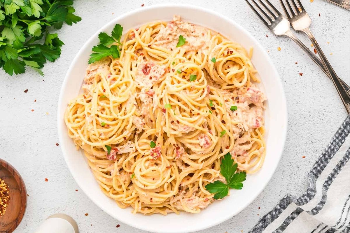 Crock Pot Chicken Spaghetti