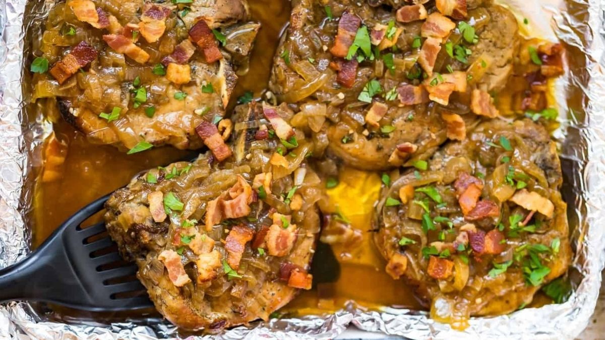 Crock Pot Smothered Pork Chops Recipe.