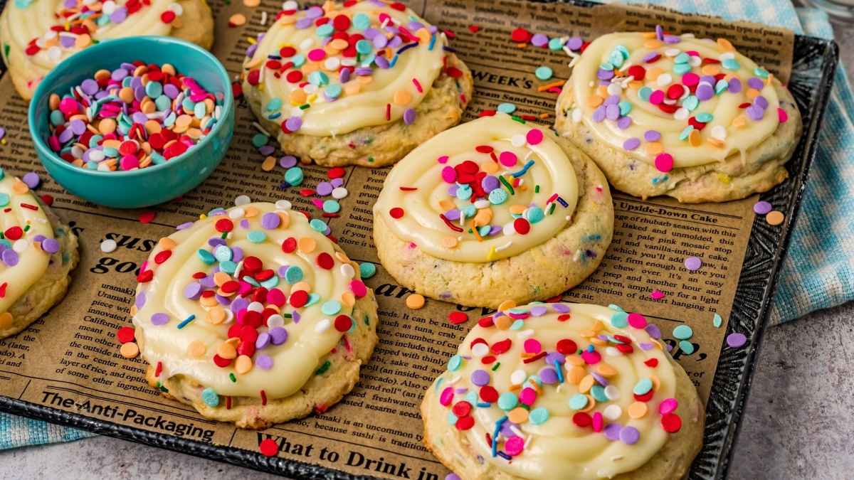 Crumbl Confetti Cake Cookies. 