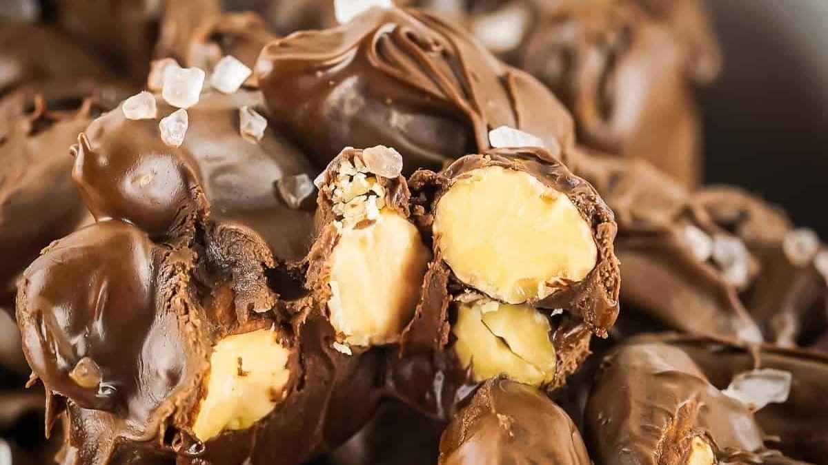 Easiest Chocolate Almond Clusters. 