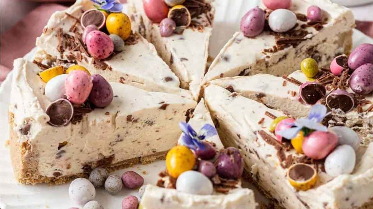 Easter No-Bake Mini Egg Cheesecake.