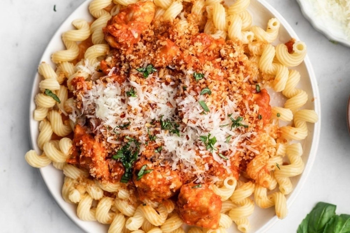 Easy Chicken Parmesan Pasta 1