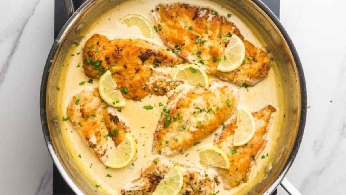 Easy Creamy Lemon Chicken Recipe. 