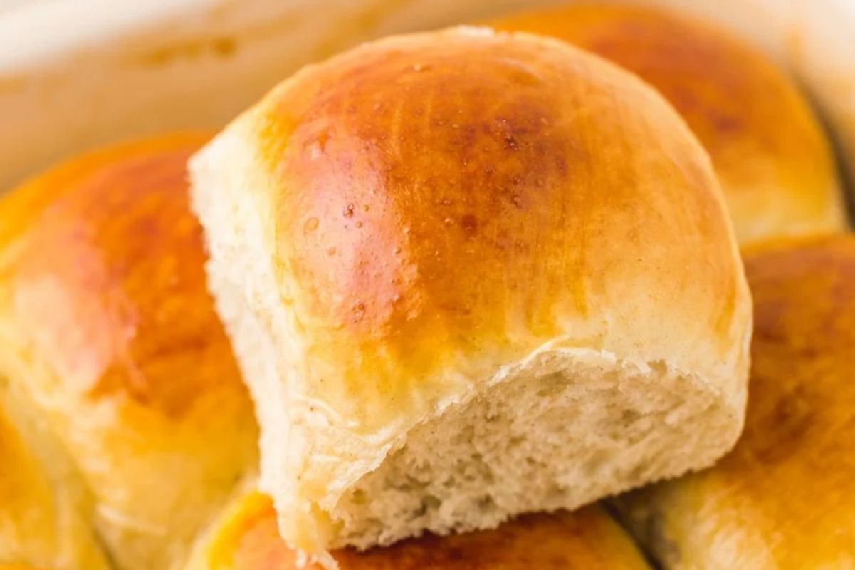 Easy Dinner Rolls Recipe