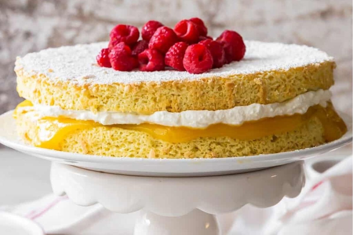 Easy Sponge Cake Recipe