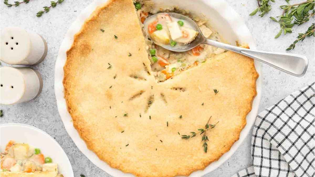 Easy Vegan Chicken Pot Pie