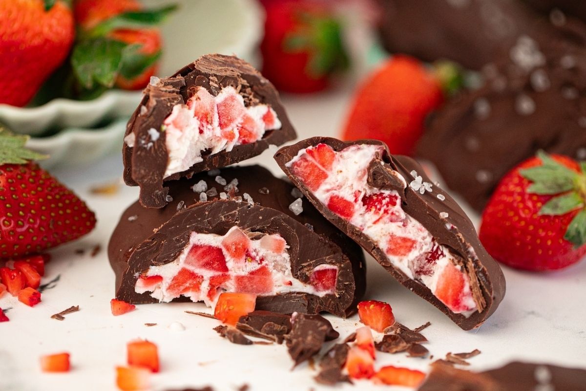 Frozen Strawberry Yogurt Bites