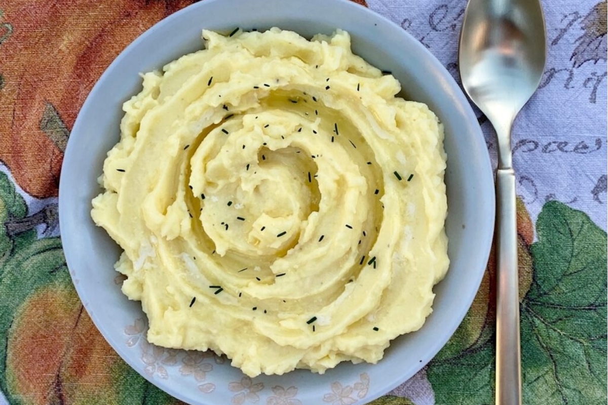 Creamy Roasted Garlic Mashed Potatoes.