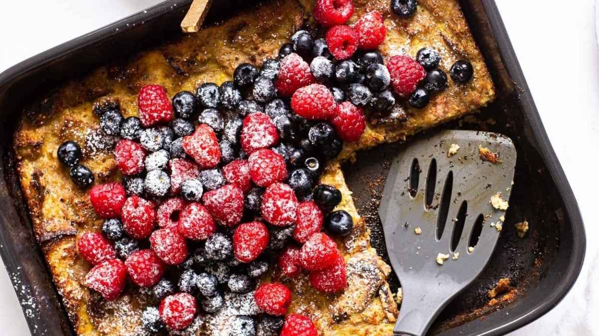 Healthy French Toast Casserole With Berries. 