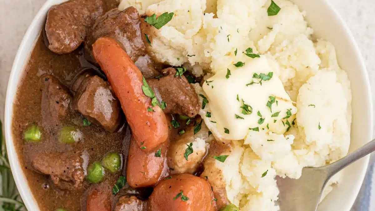 Irish Stew With Mashed Potatoes.