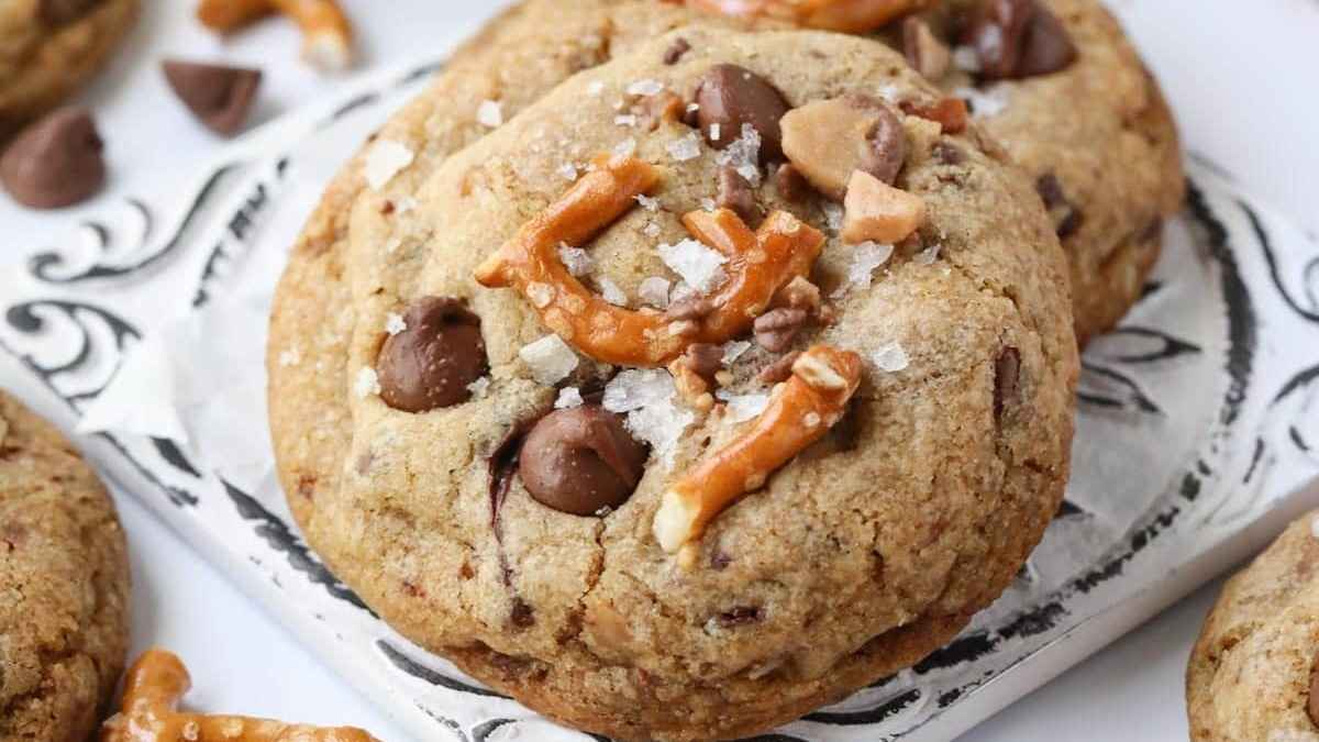 Kitchen Sink Cookies. 
