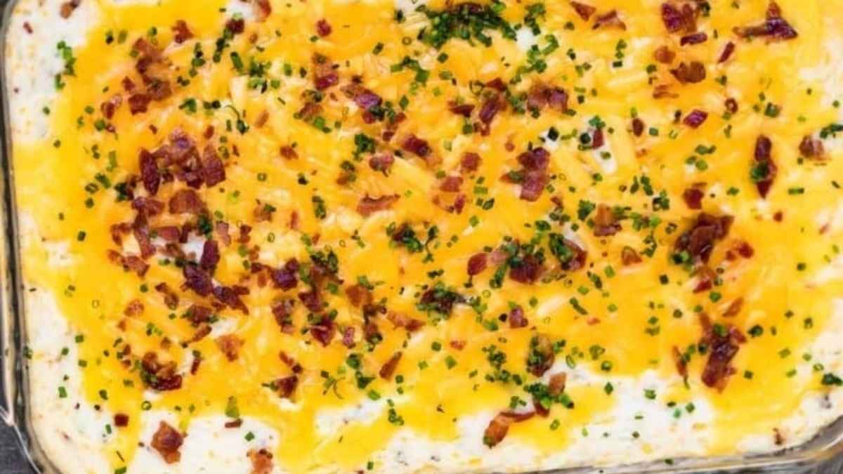 Loaded Mashed Potato Casserole Recipe.