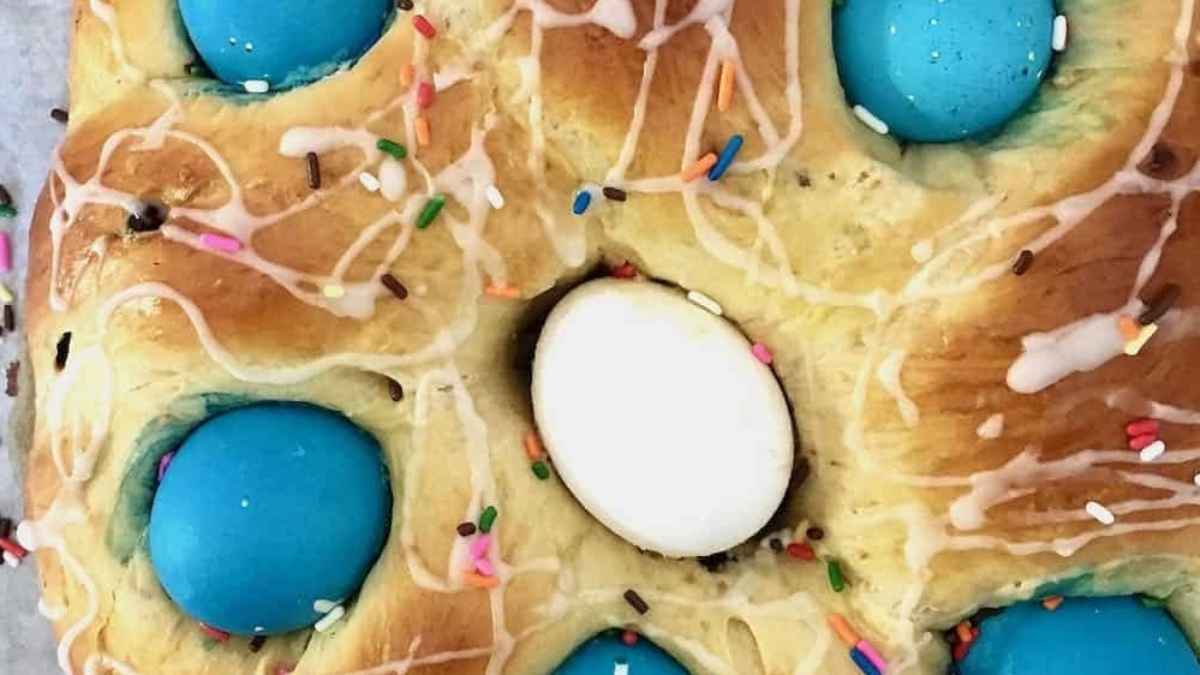 Old World Easter Bread Nests.