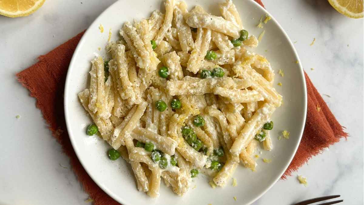 One Pot Pasta With Ricotta And Lemon.