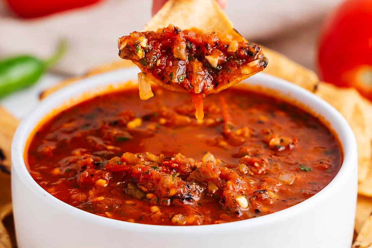 Salsa Ranchera. 