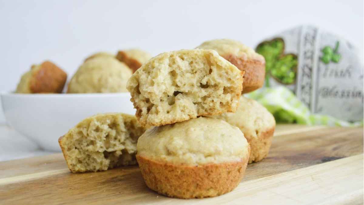 Simple Irish Oatmeal Muffins. 