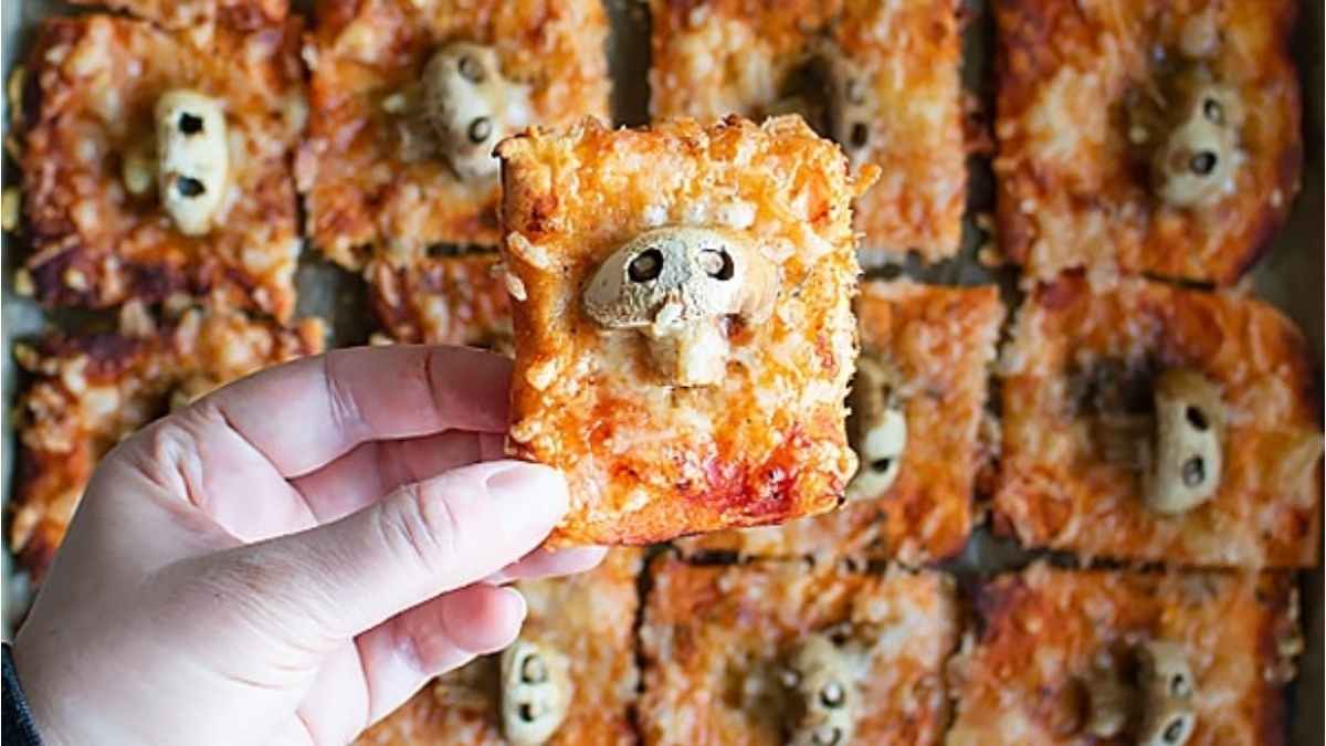 Skull Mushroom Pizza Bites.