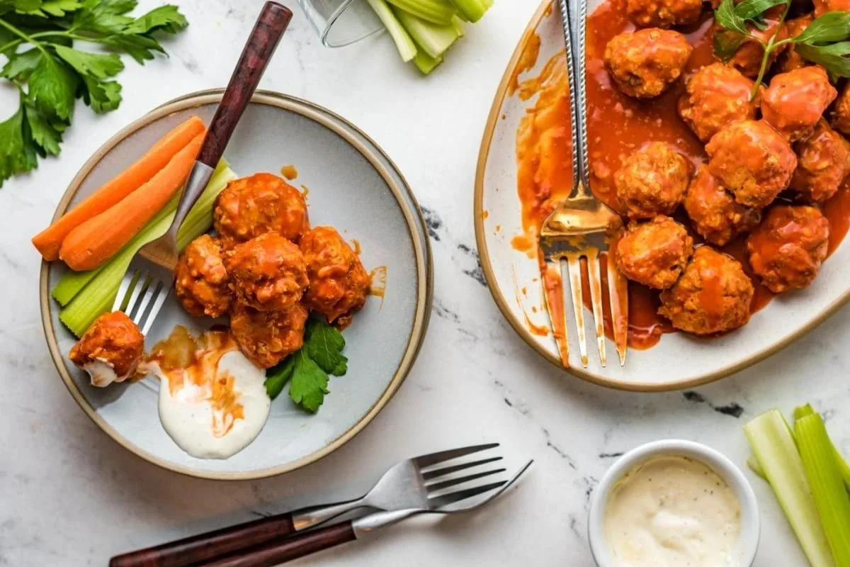 Slow Cooker Buffalo Chicken Meatballs.