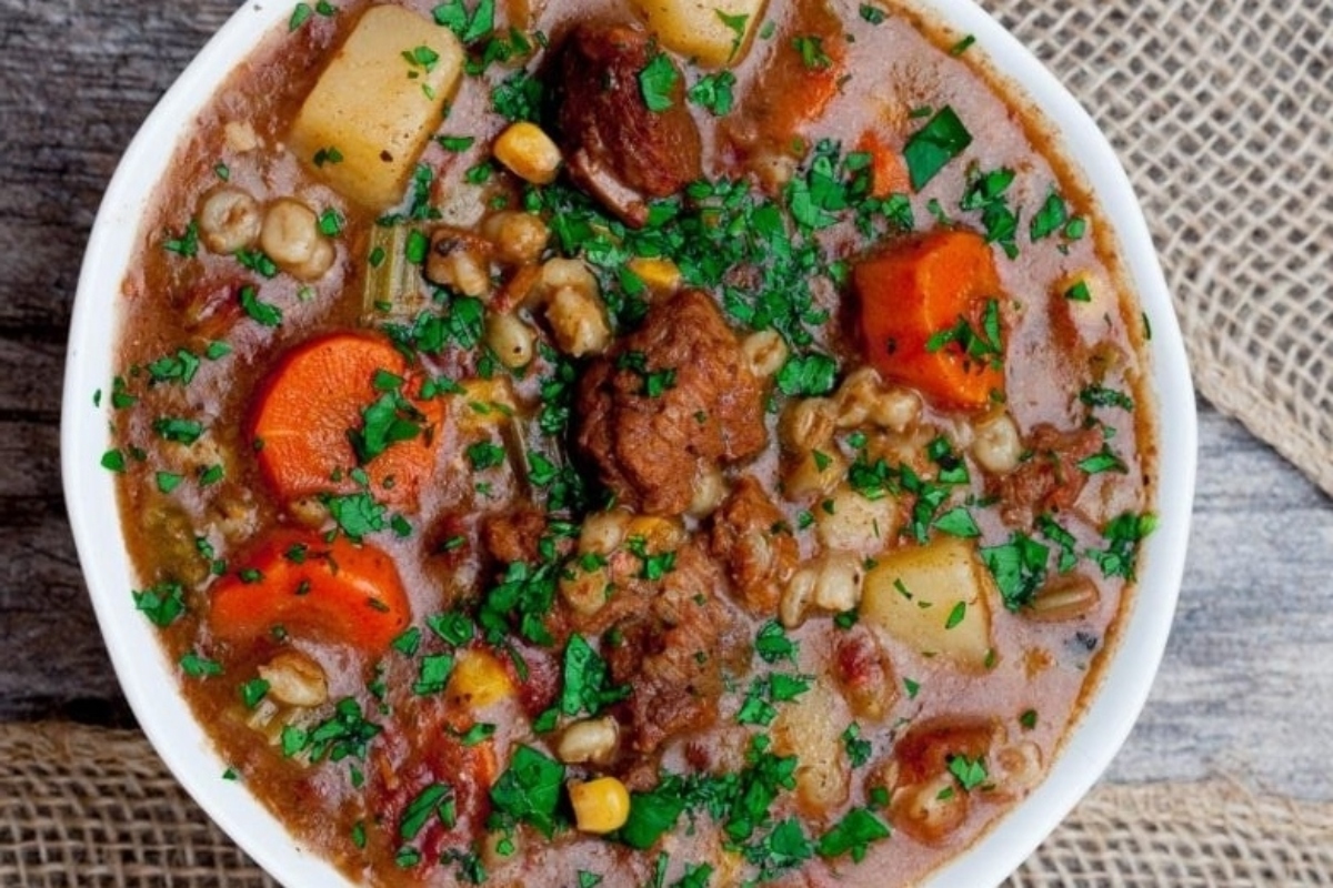 Slow Cooker Beef Vegetable Barley Stew.