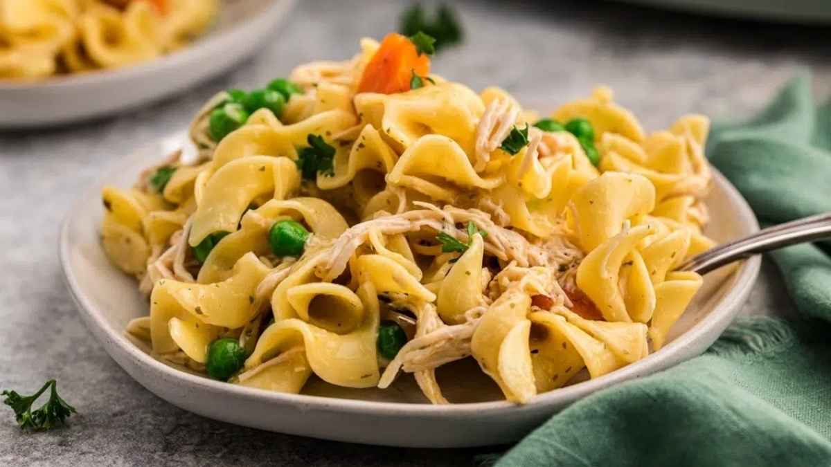 Slow Cooker Chicken And Noodles.