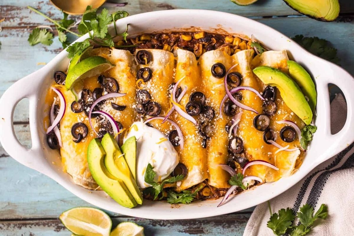 Slow Cooker Chicken Enchiladas