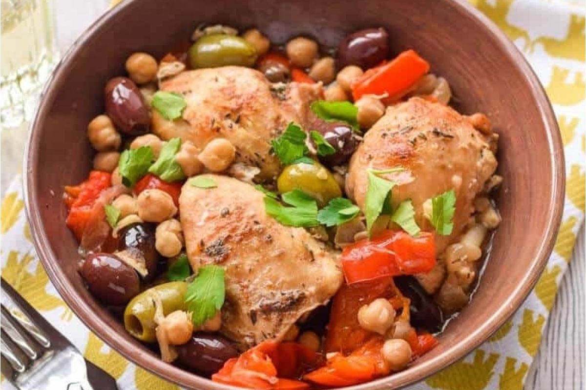 Slow Cooker Chicken With Olives And Peppers