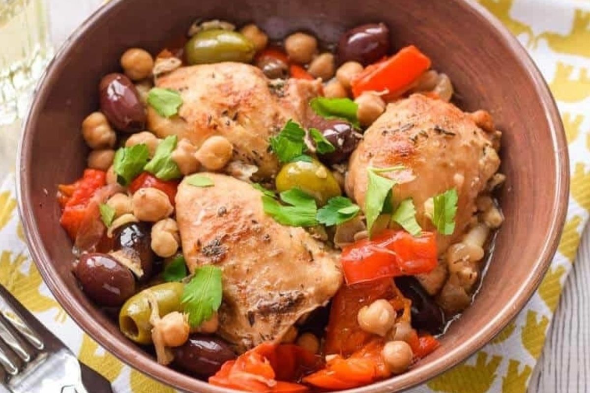 Slow Cooker Chicken With Olives And Peppers