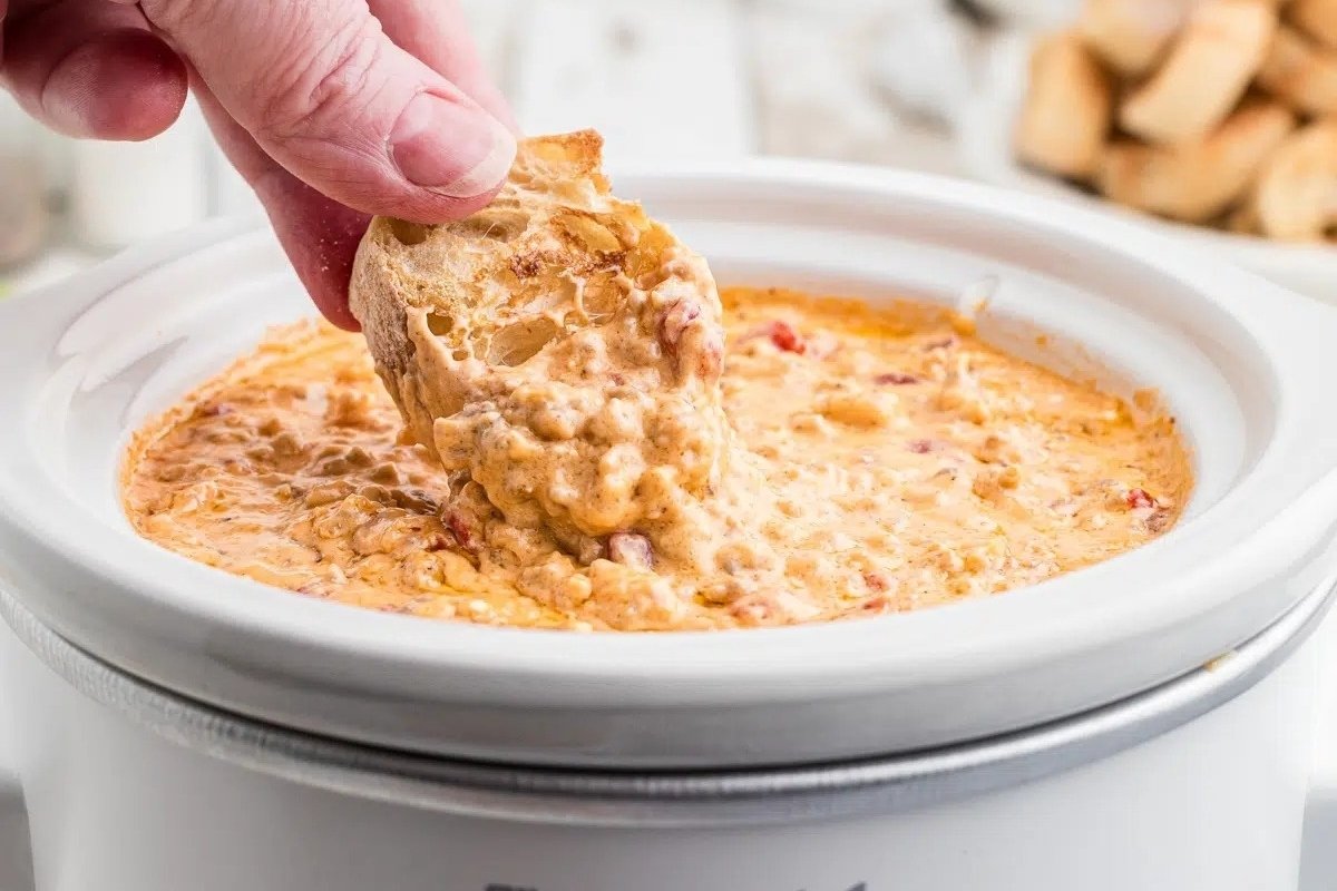Slow Cooker Hot Pimento Cheese Dip