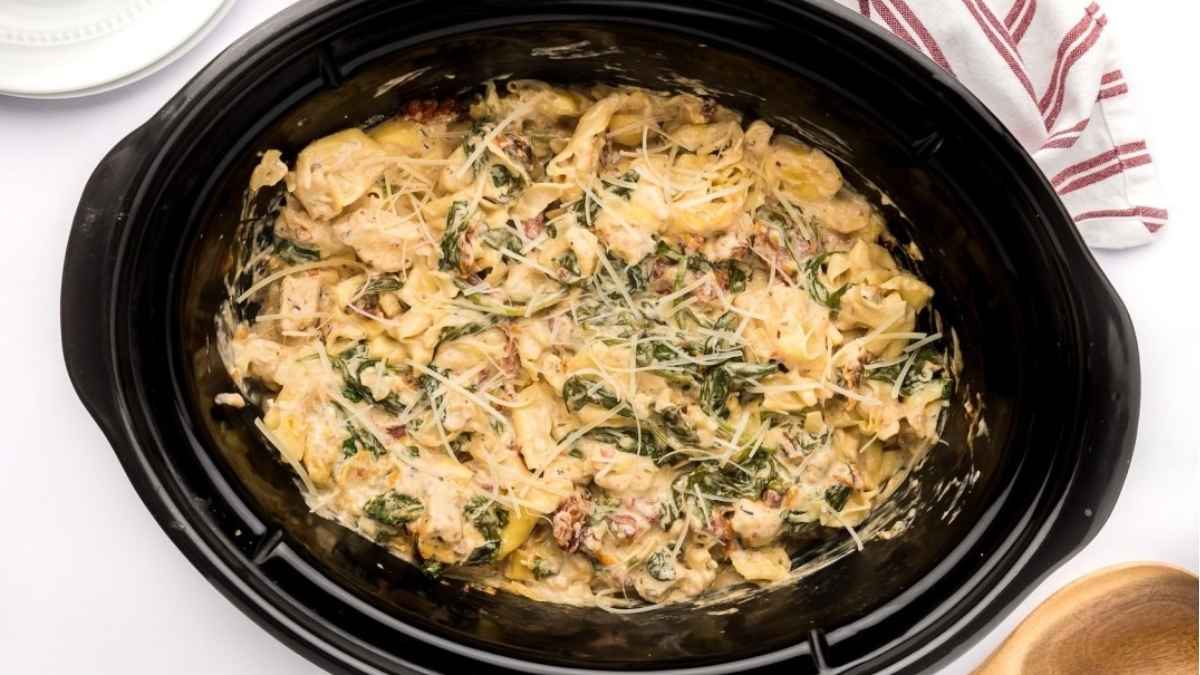 Slow Cooker Tuscan Chicken Tortellini.