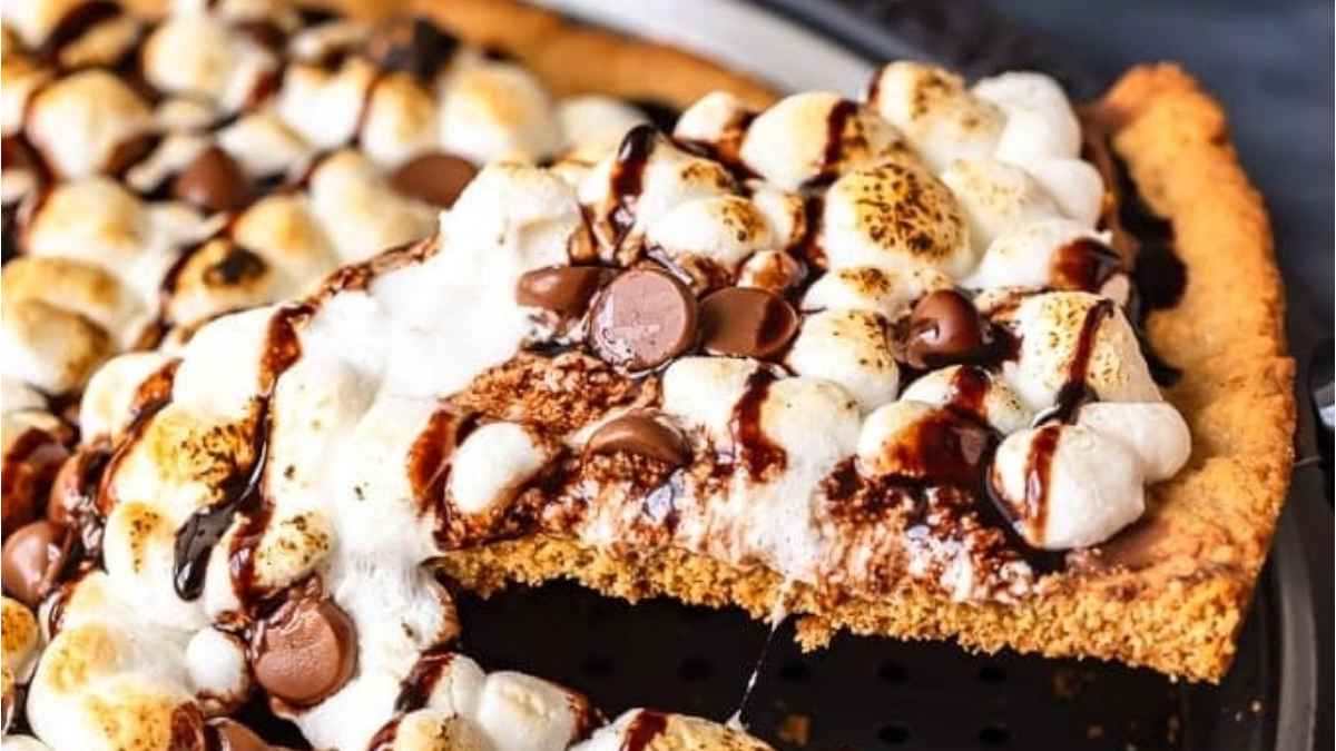 S'Mores Dessert Pizza Recipe.