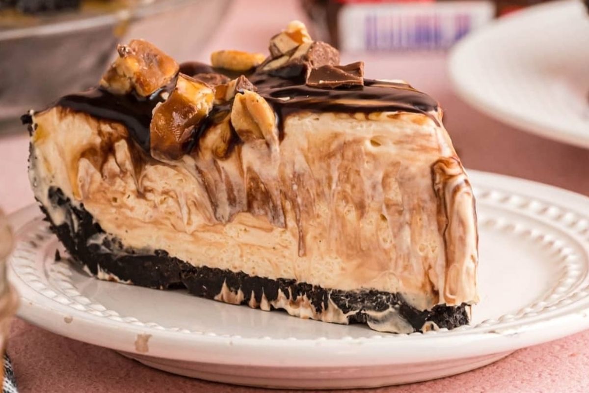 Snickers Pie Recipe