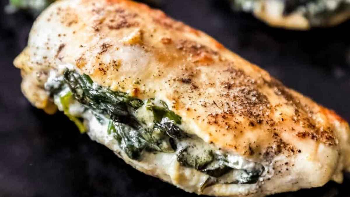 Spinach Stuffed Chicken Breast Recipe. 