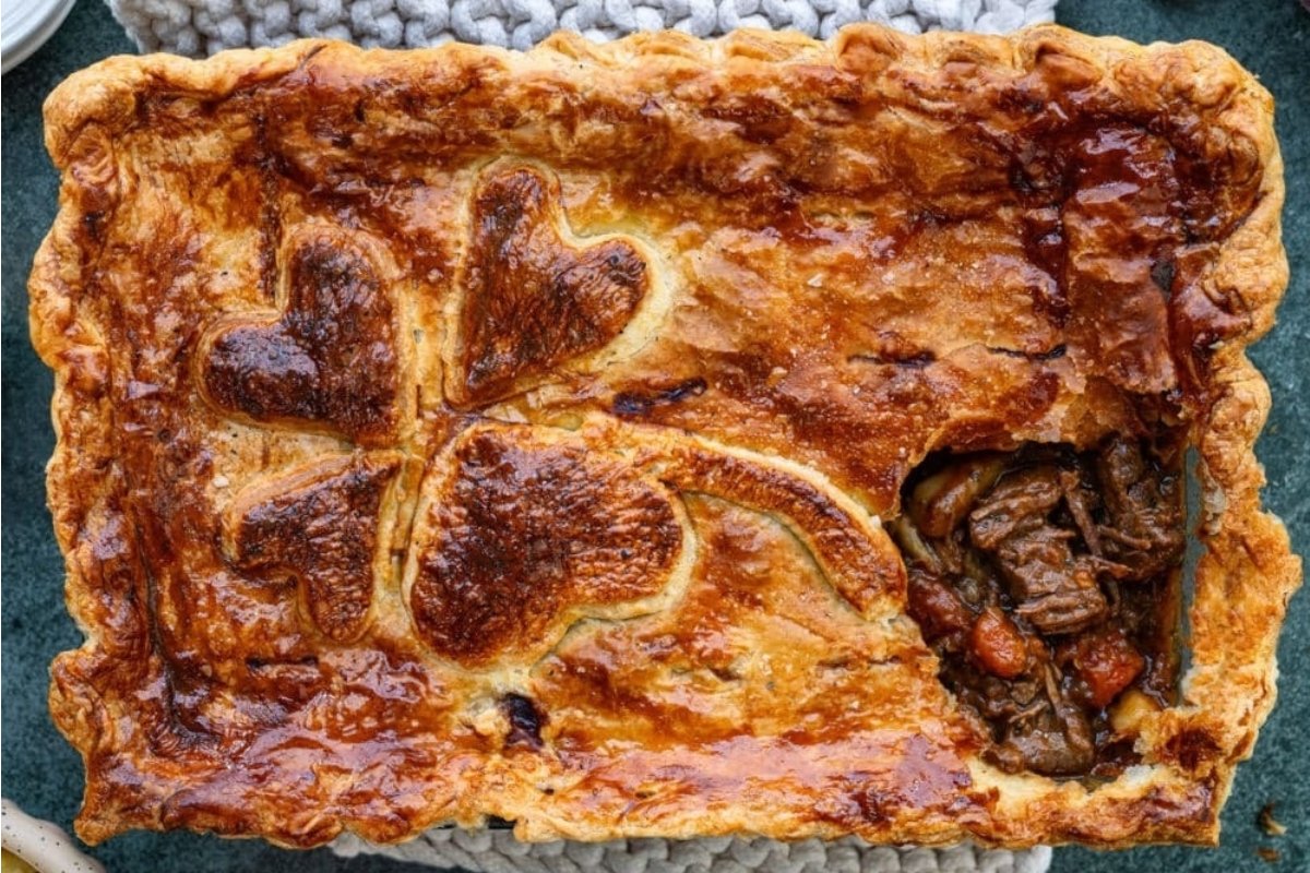 Steak And Guinness Pie