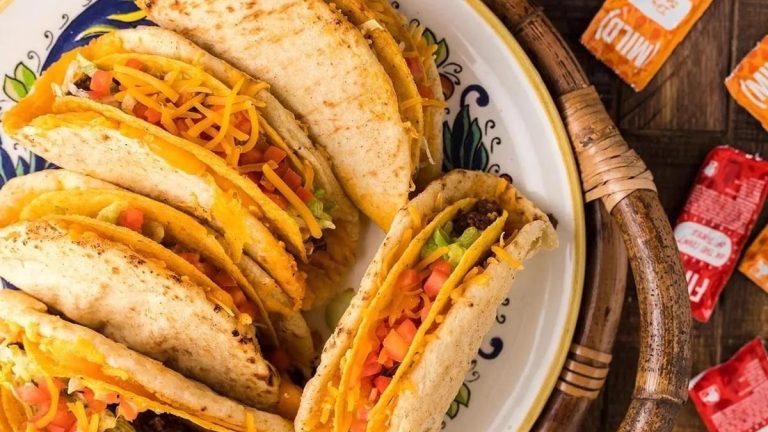 Taco Bell Cheesy Gordita Crunch Copycat.