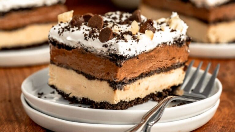 No-Bake Chocolate Peanut Butter Oreo recipe by The Cookin' Chicks.
