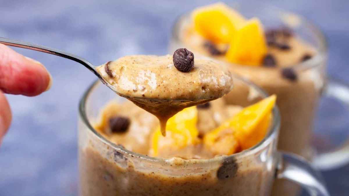 The Best Chocolate Mango Smoothie Recipe