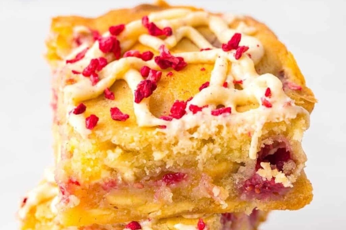 White Chocolate And Raspberry Blondies